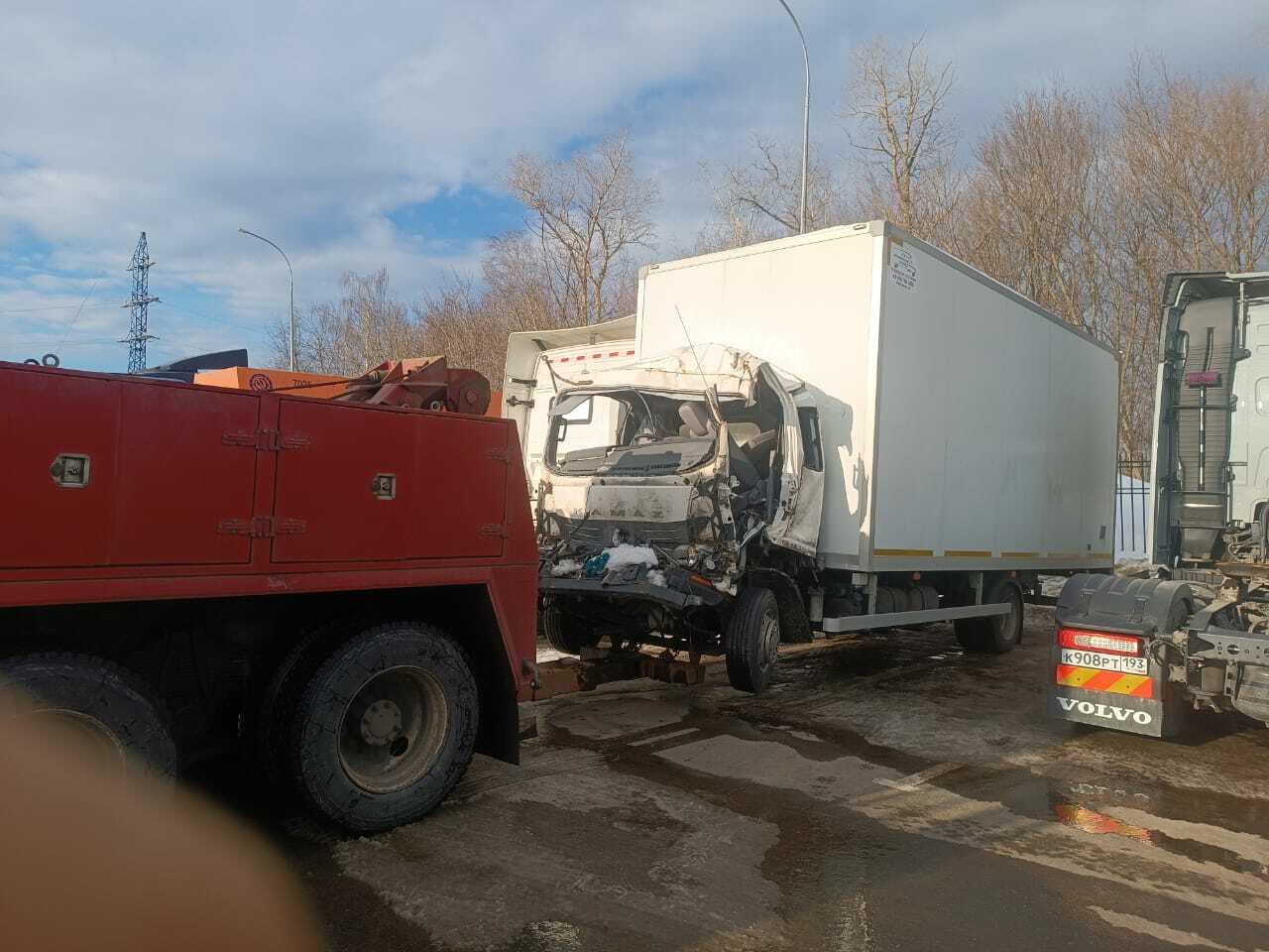 Грузовой эвакуатор дешево